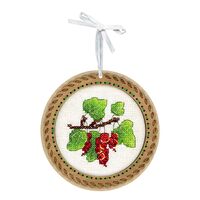 Набор для вышивания на деревянной основе "Миниатюра. Дачные ягоды. Смородина" (100х100 мм)