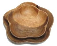 Блюдо деревянное "Камелия" (300х300х40 мм)