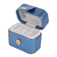 Шкатулка для украшений (6,3х5,5х3,8 см)